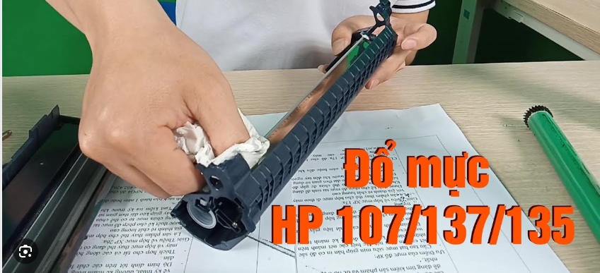 thay mực hp 107.PNG